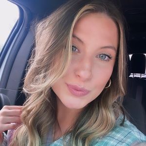 Meet your Posher, Addyson